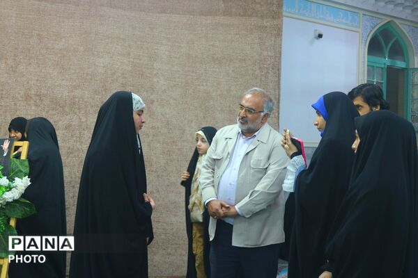 جشن سالروز میلاد عقیله بنی هاشم با حضور دختران شهدا همنام «زینب» در قم