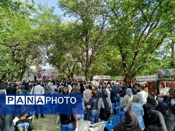 جشنواره توت سفید در هوراند