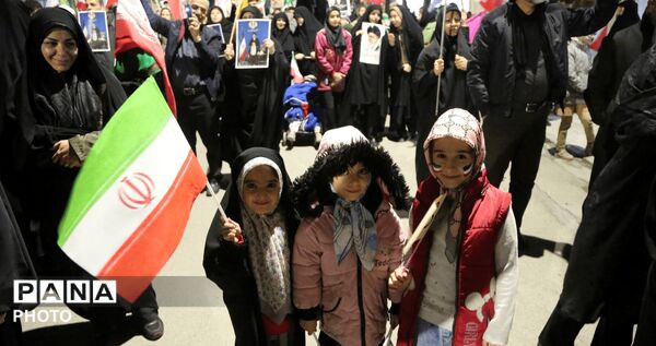 خروش شبانه کرمانشاه در عشق به ایران