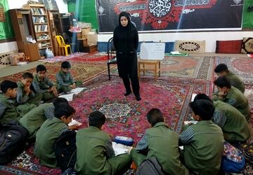چراغ آموزش خاموش نشد