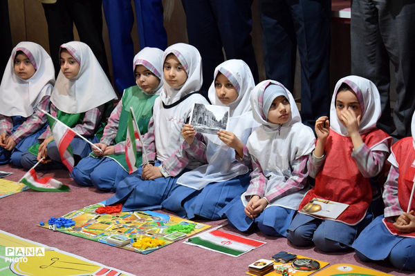 نشست منطقه‌ای مدیران مدارس خیرساز در مدرسه شاهد امام سجاد(ع)