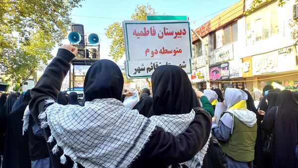 راهپیمایی ۱۳ آبان در قائمشهر