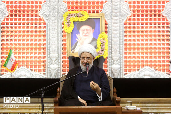 بزرگداشت رهبر شهید انقلاب از سوی نهادهای بین‌المللی در قم
