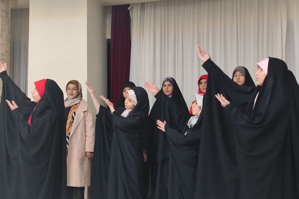 آیین تجلیل ازخادمین مراسم اعتکاف دانش‌آموزی