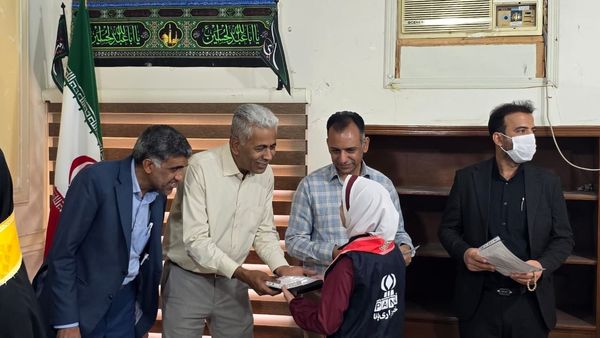 فرمانداری حاجی‌آباد و قلم‌های امید نگاهی به آینده رسانه و توسعه در سایه روز خبرنگار