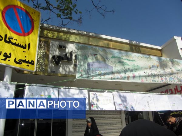 برپایی نمایشگاه نقاشی خیابانی در خلیل آباد