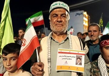 با انرژی‌ها در تجمعات مردمی  شهرکرد 