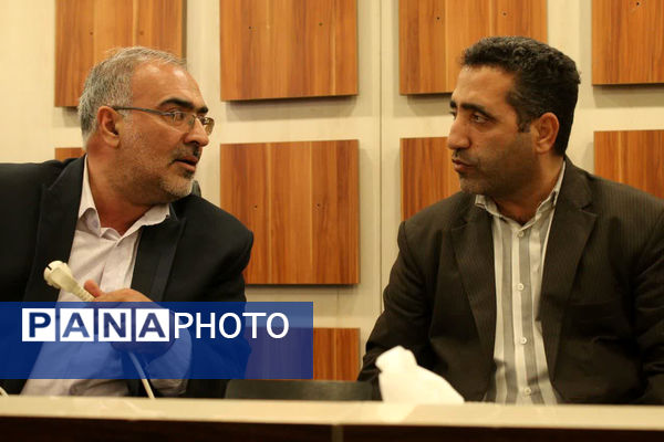 تقدیر از دانش‌آموزخبرنگاران برگزیده رویداد «فرزندان انقلاب» در قم