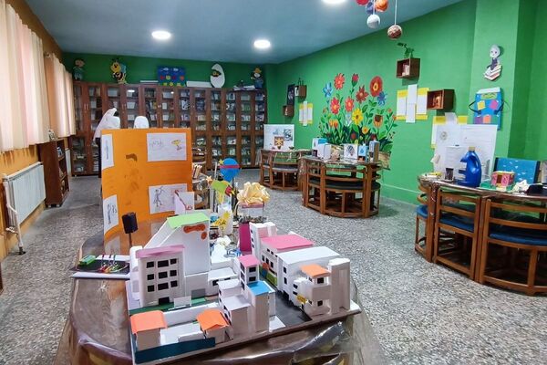 هفته پژوهش فرصتی برای شکوفایی استعدادهای علمی دانش‌آموزان مدرسه شهید باهنر