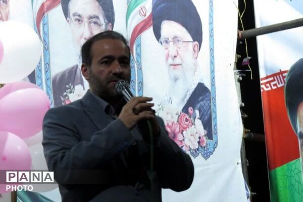 حضوری متفاوت در شبی به یادماندنی در سنگر خیابان