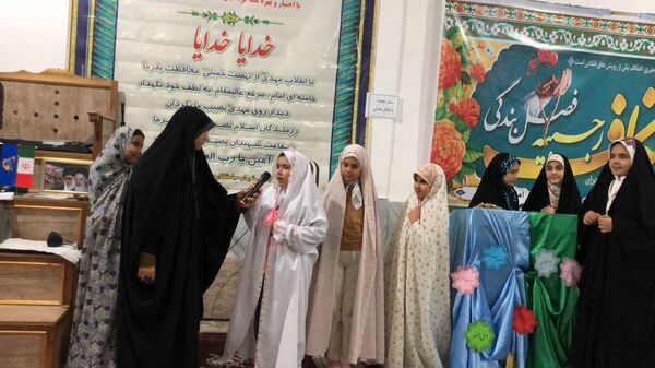 مراسم اعتکاف دانش آموزی در شهر راز