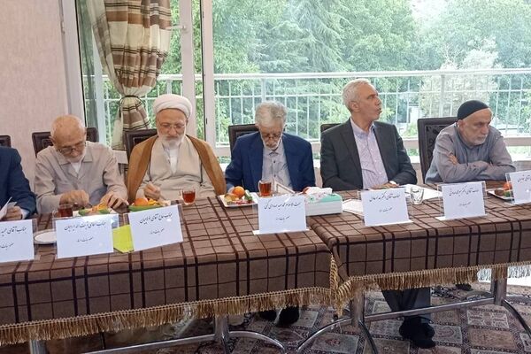 نشست مشترک اعضای هیأت امنا و اعضای هیأت مدیره کانون مدارس اسلامی برگزار شد