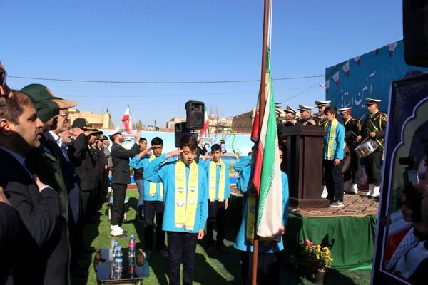 زنگ انقلاب در یزد طنین انداز شد