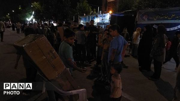 موکب جبهه فرهنگیان نیشابور در هشتاد و هفتمین شب از اجتماعات مردمی نیشابور 