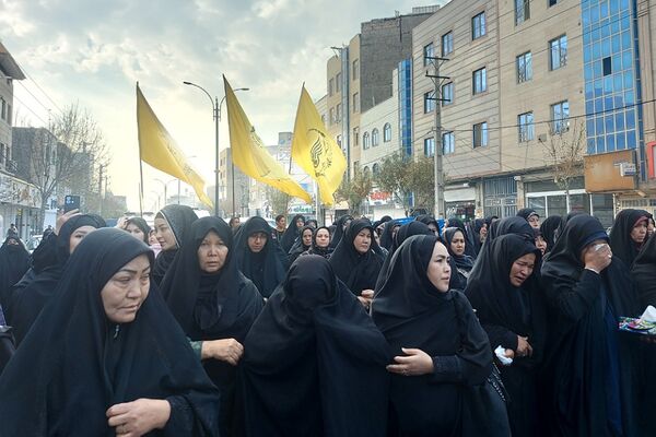 تشییع پیکر شهید مدافع حرم رضا مرادی در باقرشهر 
