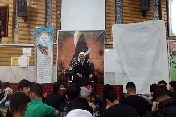 مراسم اعتکاف پسران آسمانی در مسجد علی ابن ابیطالب 