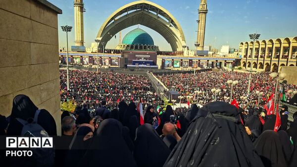 سوگ ملی در وداع با رهبر انقلاب 