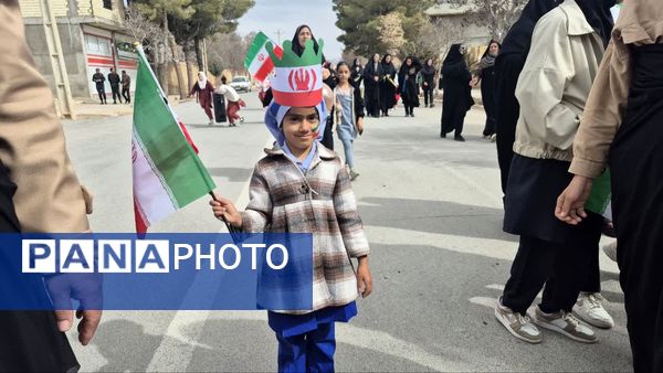 پیمان دانش‌آموزان با آرمان‌های انقلاب