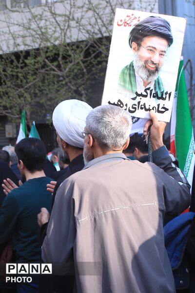 تشییع پیکر شهیدان لاریجانی، سلیمانی و شهدای ناو دنا