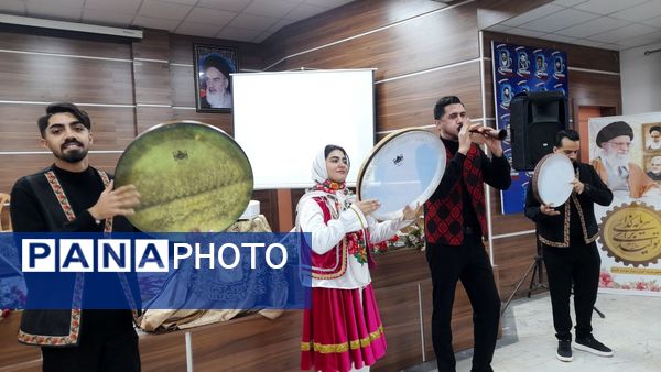 آیین گرامیداشت هفته پژوهش در شهرستان قائمشهر 