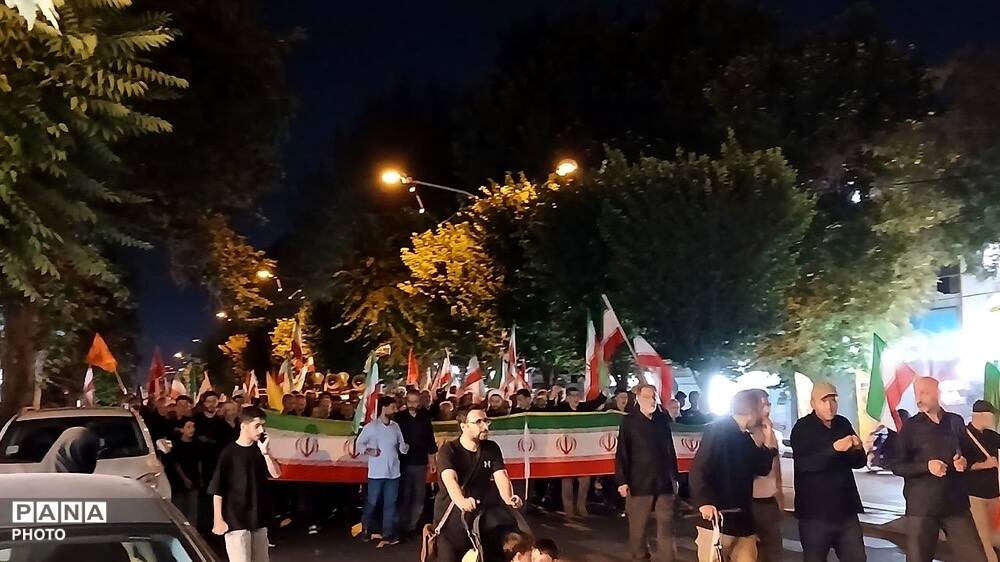 حضور باشکوه مردم کرج صد و بیست و یکمین شب از تجمعات مردمی