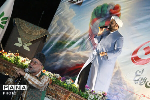 جشن روز دختر در ورودی باغ دولت آباد یزد