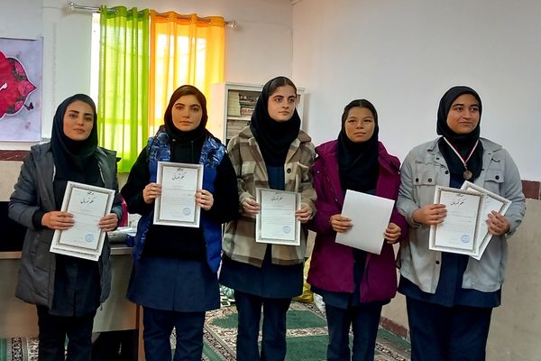 برگزاری مسابقات شطرنج دانش‌آموزان دختر متوسطه‌دوم در بهارستان‌۲