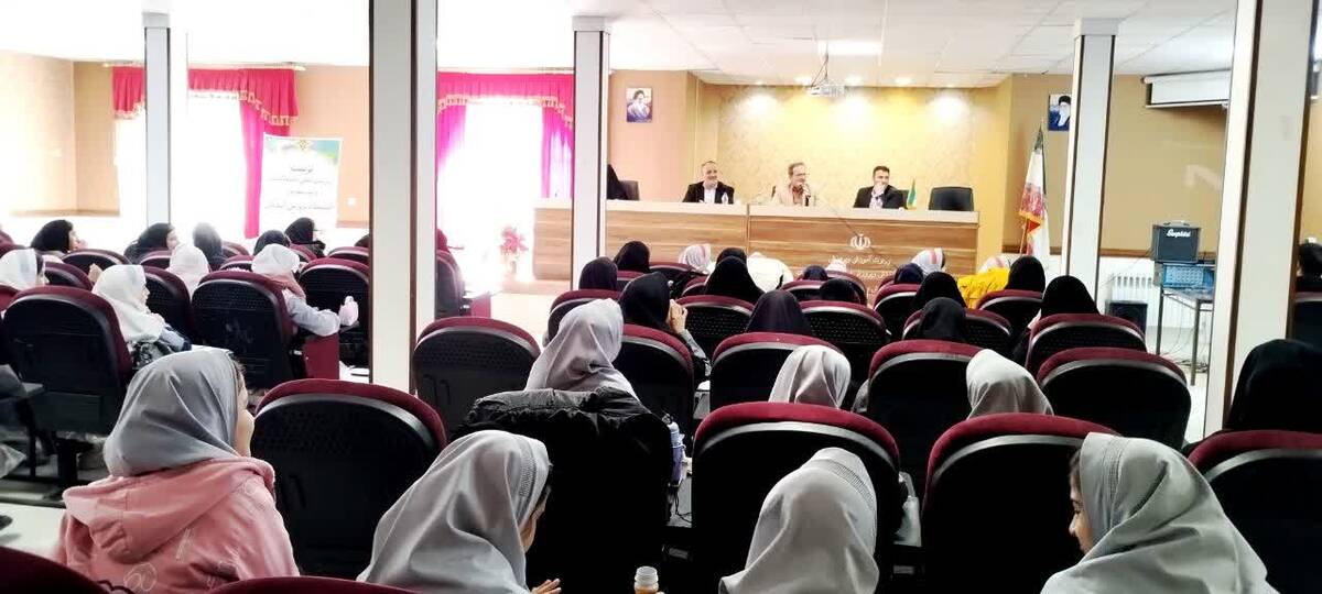  طرح «تربیت دانش‌آموز سخنران» در شهرستان مرزی کلات