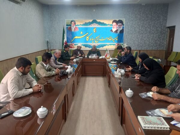 نشست خبری فرمانده ناحیه مقاومت بسیج کاشمر با خبرنگاران به مناسبت هفته دفاع مقدس