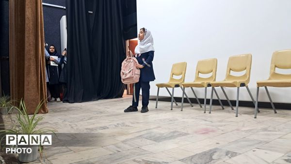 تئاتر کیف صورتی در شهرستان سراب 