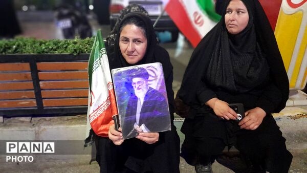  باز هم قراره شبانه مردم در حسینیه امام خامنه‌ای نیشابور