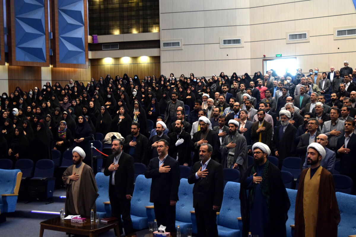تجلیل از خادمان، فعالان و عوامل تربیتی شهر تهران/ فیلم