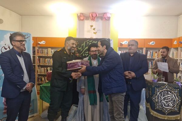 طنین آیات وحی در آیین افتتاح هفته قرآن و عترت در فشافویه
