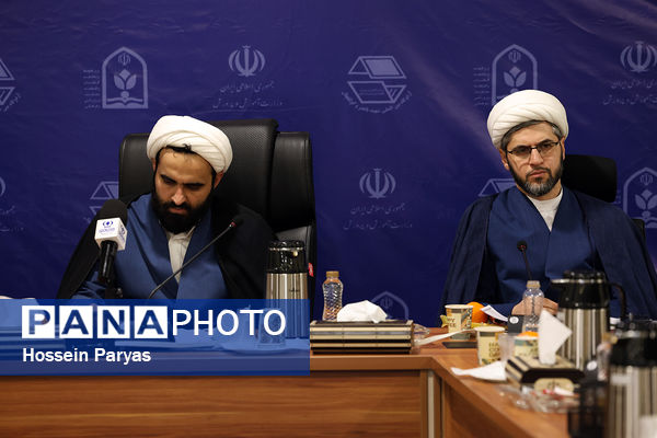 نشست اعضای شورای اندیشه‌ورز اوقات فراغت دانش‌آموزان