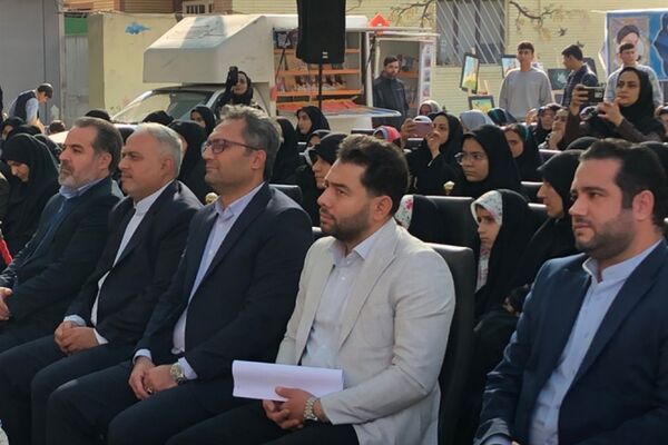 آیین نواختن زنگ پژوهش در ناحیه دو شهرری 