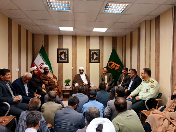 بازگشت امام جمعه از سفر مکه و استقبال گرم مردم فارسان