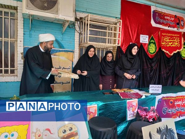 برگزاری رویداد "هفته ماها" در دبیرستان پاینده اهواز