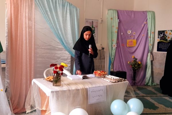 جشن باشکوه میلاد حضرت زهرا (س) در دبیرستان فاطمه‌الزهرا(س)