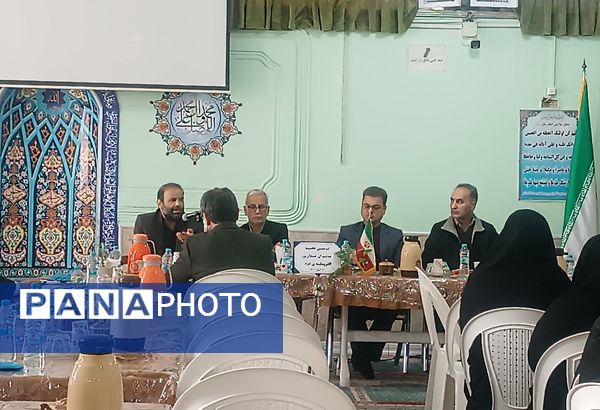 دومین جلسه مدیران متوسطه دوم نیشابور در دبیرستان ابوذر غفاری