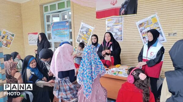 استقرار اعضای جمعیت هلال احمر شهرستان تویسرکان در جشن میلاد امام رضا(ع)