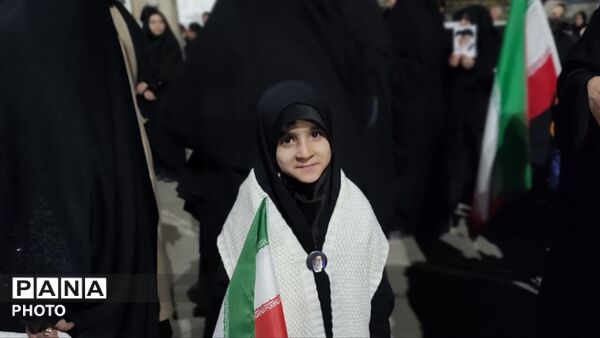 «فدای ایران»؛ پیام تویسرکان به جهان در مراسم اربعین قائد شهید