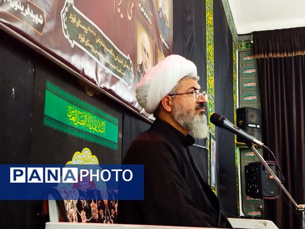 بازدید رئیس شورای شهر و امام جمعه کاشمر از حسینیه حسینی روستای قوژد