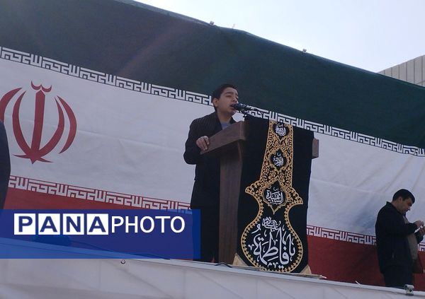 راهپیمایی ۱۳ آبان در میدان شهدا مشهد