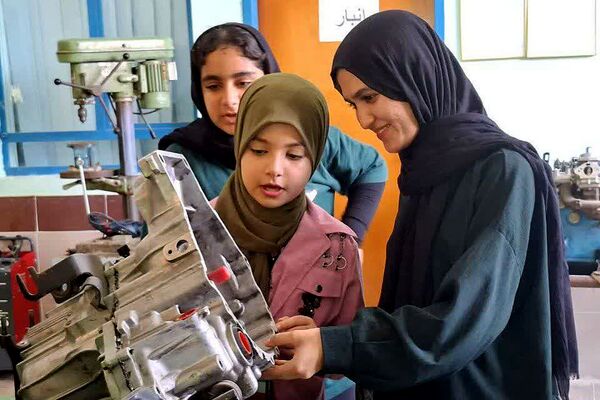 برگزاری نمایشگاه به مناسب هفته ملی مهارت در شهرستان باشت