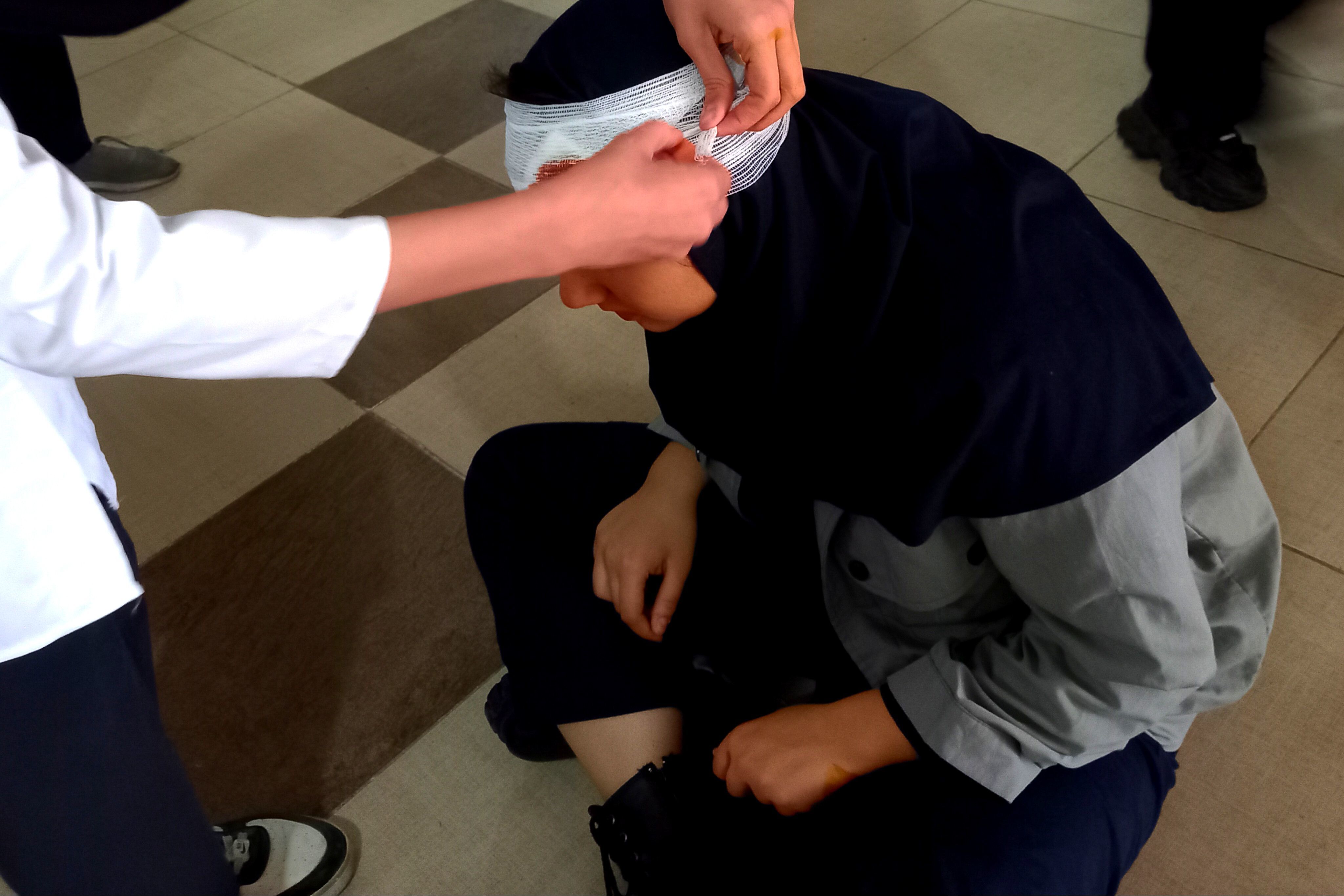 مانور زلزله در دبیرستانه دخترانه شاهد فیض ناحیه 3 شیراز