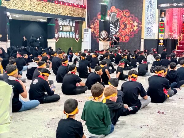 سوگواره «احلی من العسل» در حسینیه اعظم زنجان 