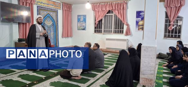 برپایی سفره افطاری در خوابگاه فضیلت فاروج