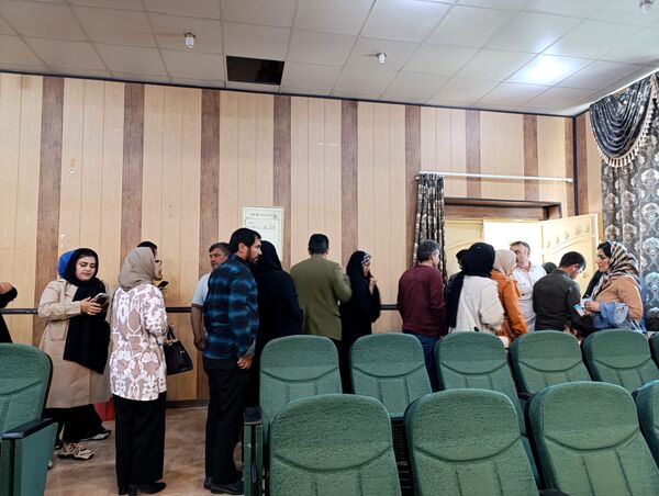 برگزاری جلسه انجمن اولیاء و مربیان دبیرستان نمونه دولتی پژوهش در آشخانه