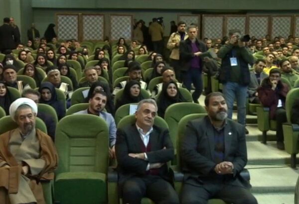  رئیس جمهور وارد بام ایران شد