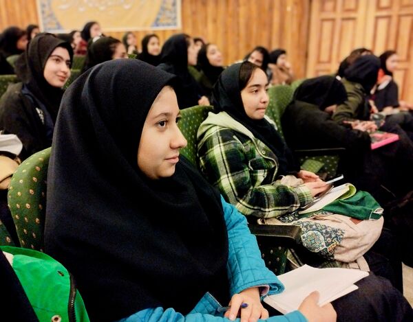 نشست کارشناسان سازمان دانش‌آموزی و دانش‌آموز خبرنگاران در سازمان دانش‌آموزی استان چهارمحال‌وبختیاری